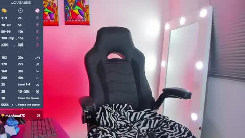 Snapshot of _megganjobs chatting on January 25, 2025, 12:06 am Juli online show from January 25, 2025, 12:06 am