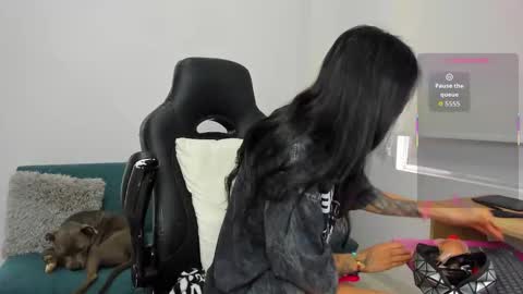 Snapshot of _megganjobs chatting on October 5, 2025, 2:04 pm Juli online show from October 5, 2025, 2:04 pm