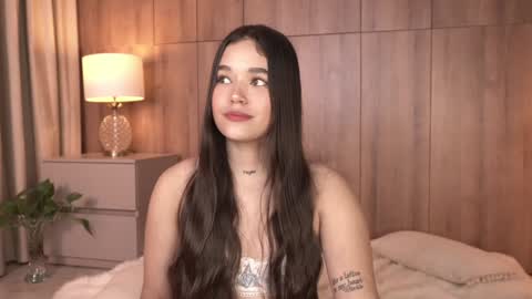 Snapshot of _meghan_gomez1_ chatting on November 3, 2025, 11:37 pm online show from November 3, 2025, 11:37 pm