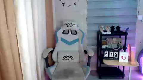 Melly online show from February 19, 2026, 1:51 pm