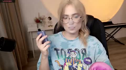 _meow_neko_ online show from April 30, 2026, 12:39 am