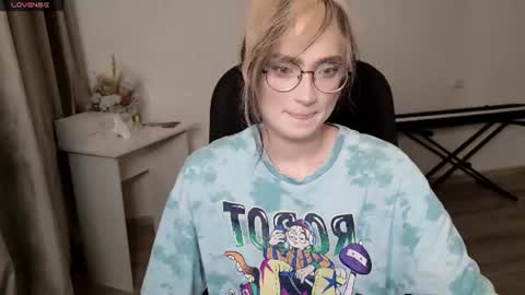 _meow_neko_ online show from July 22, 2026, 12:13 am