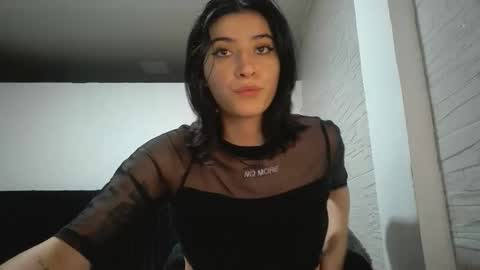 Mia-foster online show from December 16, 2025, 10:26 pm