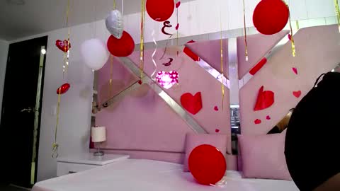 Snapshot of _miaaleon chatting on February 15, 2025, 2:11 pm Mia online show from February 15, 2025, 2:11 pm