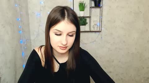 Snapshot of _miaangel_ chatting on February 27, 2025, 2:00 pm Mia online show from February 27, 2025, 2:00 pm