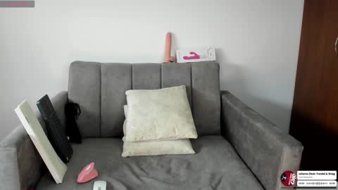 Snapshot of _mila0717 chatting on December 4, 2024, 9:02 pm Mila online show from December 4, 2024, 9:02 pm