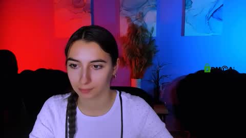 Snapshot of _mila_fire chatting on December 15, 2025, 9:57 am your Mila online show from December 15, 2025, 9:57 am