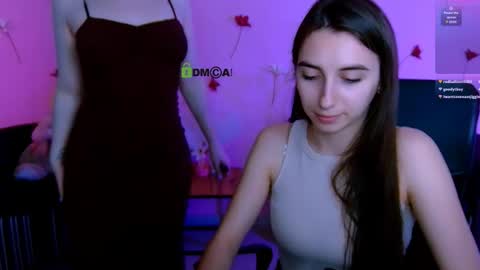 Snapshot of _mila_fire chatting on May 11, 2026, 2:45 pm your Mila online show from May 11, 2026, 2:45 pm