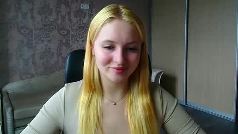 Melanie online show from June 4, 2026, 12:33 pm