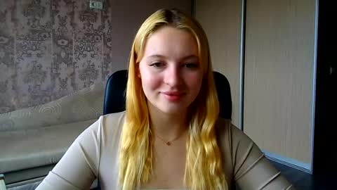 Melanie online show from July 10, 2026, 11:35 am