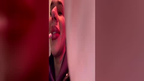 AstrideVonTeese online show from June 13, 2026, 7:56 pm