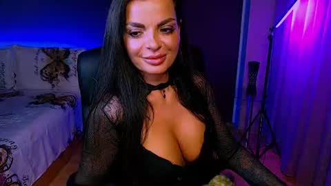 Snapshot of _milani_ chatting on July 28, 2026, 8:52 pm Milani online show from July 28, 2026, 8:52 pm