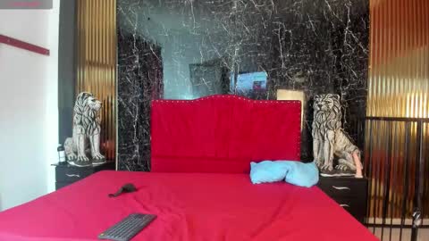 Mila Rose online show from February 6, 2026, 8:01 pm