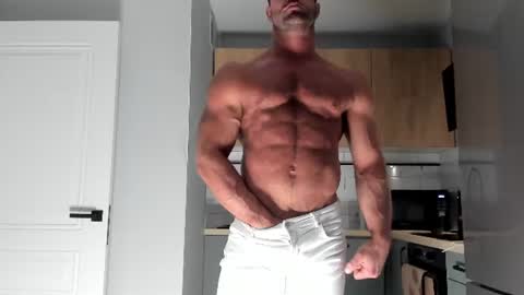_miles19 online show from July 26, 2026, 9:49 am