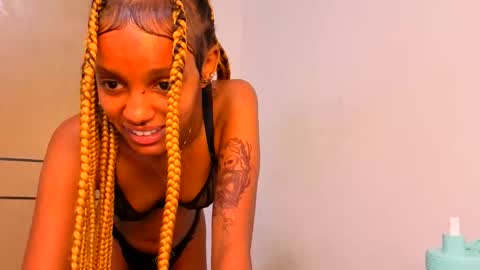 Mimi online show from April 30, 2026, 2:18 am