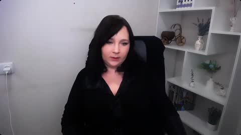 Snapshot of _miranda_sun chatting on February 18, 2026, 7:15 am Miranda online show from February 18, 2026, 7:15 am