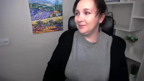 Snapshot of _miranda_sun chatting on April 28, 2026, 7:24 am Miranda online show from April 28, 2026, 7:24 am