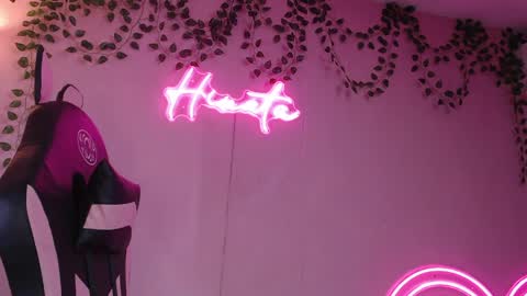 Snapshot of _miss_hinata_ chatting on May 14, 2026, 1:18 pm Hinata 3 online show from May 14, 2026, 1:18 pm
