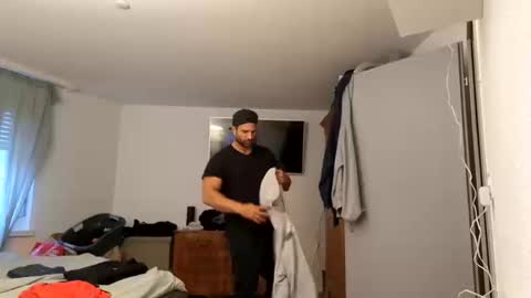 BENJI online show from September 23, 2025, 7:22 am