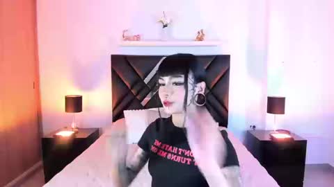 mizuki  online show from March 14, 2026, 2:33 pm