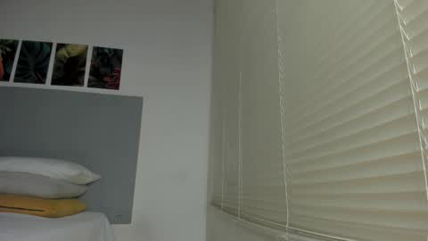 _molly_rosse_ online show from February 20, 2026, 11:43 am