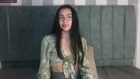 Snapshot of _mollyy chatting on February 13, 2025, 9:06 pm Molly online show from February 13, 2025, 9:06 pm