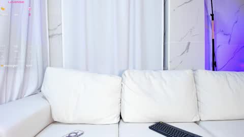 Snapshot of _monserrat__ chatting on February 19, 2025, 2:33 am Valentina DECEMBER 8 SPECIAL SHOW FOR MY BIRTHDAY online show from February 19, 2025, 2:33 am