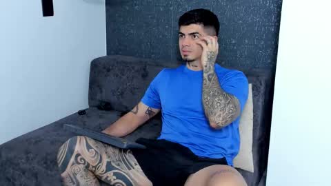 _mrcock_ online show from February 5, 2026, 11:20 pm