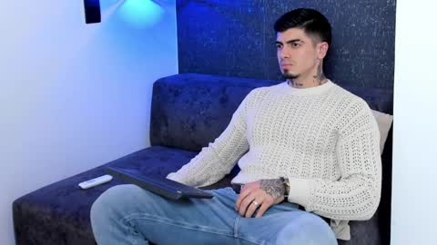 Snapshot of _mrcock_ chatting on April 1, 2026, 3:18 am _mrcock_ online show from April 1, 2026, 3:18 am