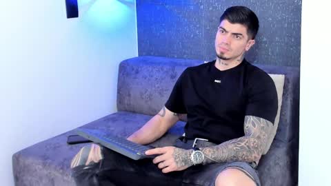 Snapshot of _mrcock_ chatting on April 2, 2026, 4:26 pm _mrcock_ online show from April 2, 2026, 4:26 pm
