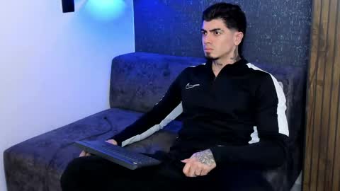 Snapshot of _mrcock_ chatting on May 24, 2026, 3:22 am _mrcock_ online show from May 24, 2026, 3:22 am