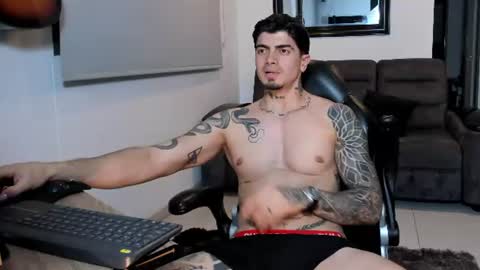 Snapshot of _mrcock_ chatting on July 23, 2026, 4:32 am _mrcock_ online show from July 23, 2026, 4:32 am