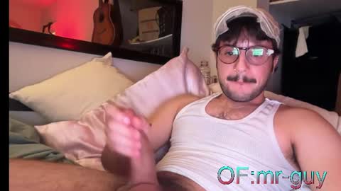 _mrguy_ online show from August 5, 2026, 8:28 am
