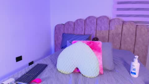 Snapshot of _mystic_luna chatting on June 7, 2026, 3:21 am Luna online show from June 7, 2026, 3:21 am