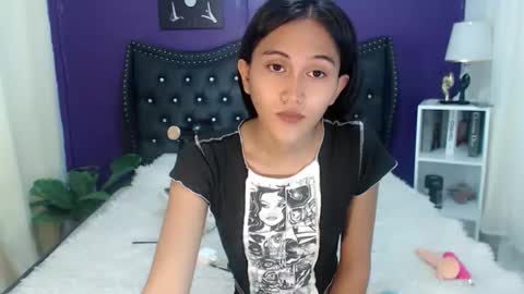 jenny claire online show from April 24, 2026, 5:10 am
