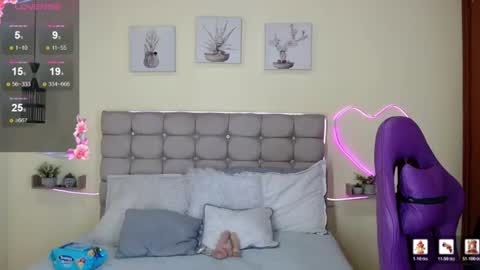 _naomi_s online show from June 29, 2026, 1:22 pm