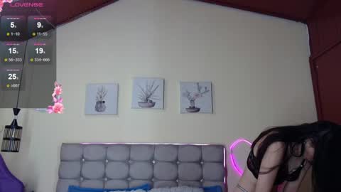 _naomi_s online show from June 30, 2026, 1:12 pm