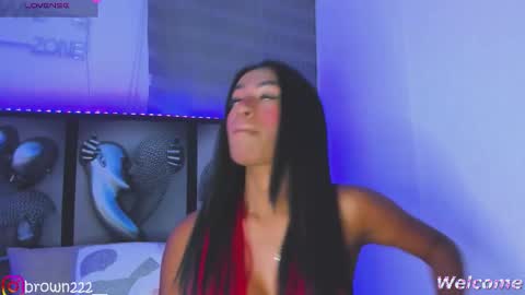 naomi brown online show from December 3, 2025, 2:41 am