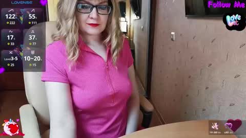 Snapshot of _natali_ chatting on March 6, 2025, 6:19 am MagicWoman online show from March 6, 2025, 6:19 am