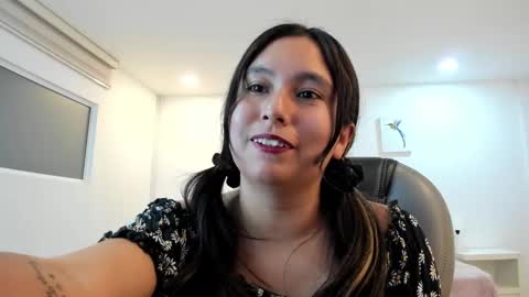 Snapshot of _natalie18_ chatting on January 15, 2025, 2:49 am Natalie online show from January 15, 2025, 2:49 am