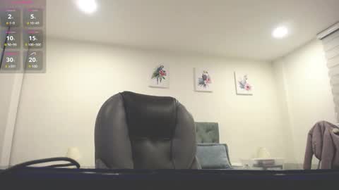 Snapshot of _natalie18_ chatting on March 2, 2025, 7:34 pm Natalie online show from March 2, 2025, 7:34 pm