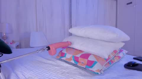 Snapshot of _natasha18_ chatting on January 17, 2025, 2:39 pm Natasha online show from January 17, 2025, 2:39 pm