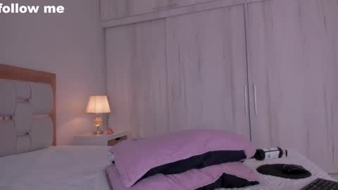 Snapshot of _natasha18_ chatting on February 12, 2025, 2:43 pm Natasha online show from February 12, 2025, 2:43 pm