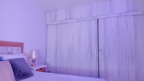 Snapshot of _natasha18_ chatting on October 31, 2025, 10:05 am Natasha online show from October 31, 2025, 10:05 am