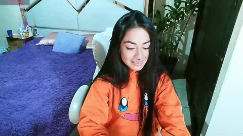 Snapshot of _natashaa19 chatting on December 11, 2024, 8:47 am Natasha Rodriguez independent model online show from December 11, 2024, 8:47 am