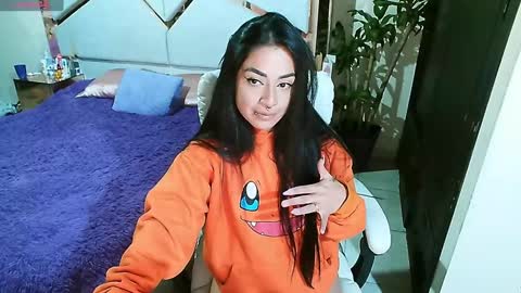 Snapshot of _natashaa19 chatting on December 11, 2024, 3:15 pm Natasha Rodriguez independent model online show from December 11, 2024, 3:15 pm