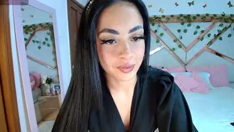 Snapshot of _natashaa19 chatting on September 12, 2025, 2:33 am Natasha Rodriguez independent model online show from September 12, 2025, 2:33 am