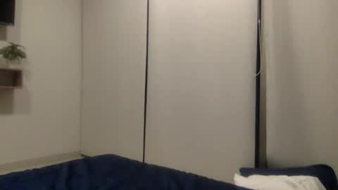 naty19 online show from February 24, 2025, 2:19 am