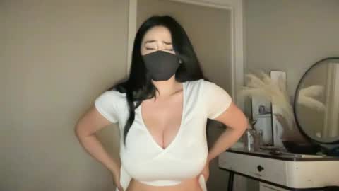 naty19 online show from June 17, 2026, 10:54 pm