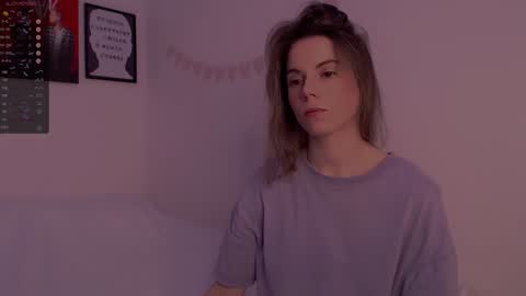 Snapshot of _ni_kiss chatting on December 15, 2024, 11:31 pm Nika online show from December 15, 2024, 11:31 pm